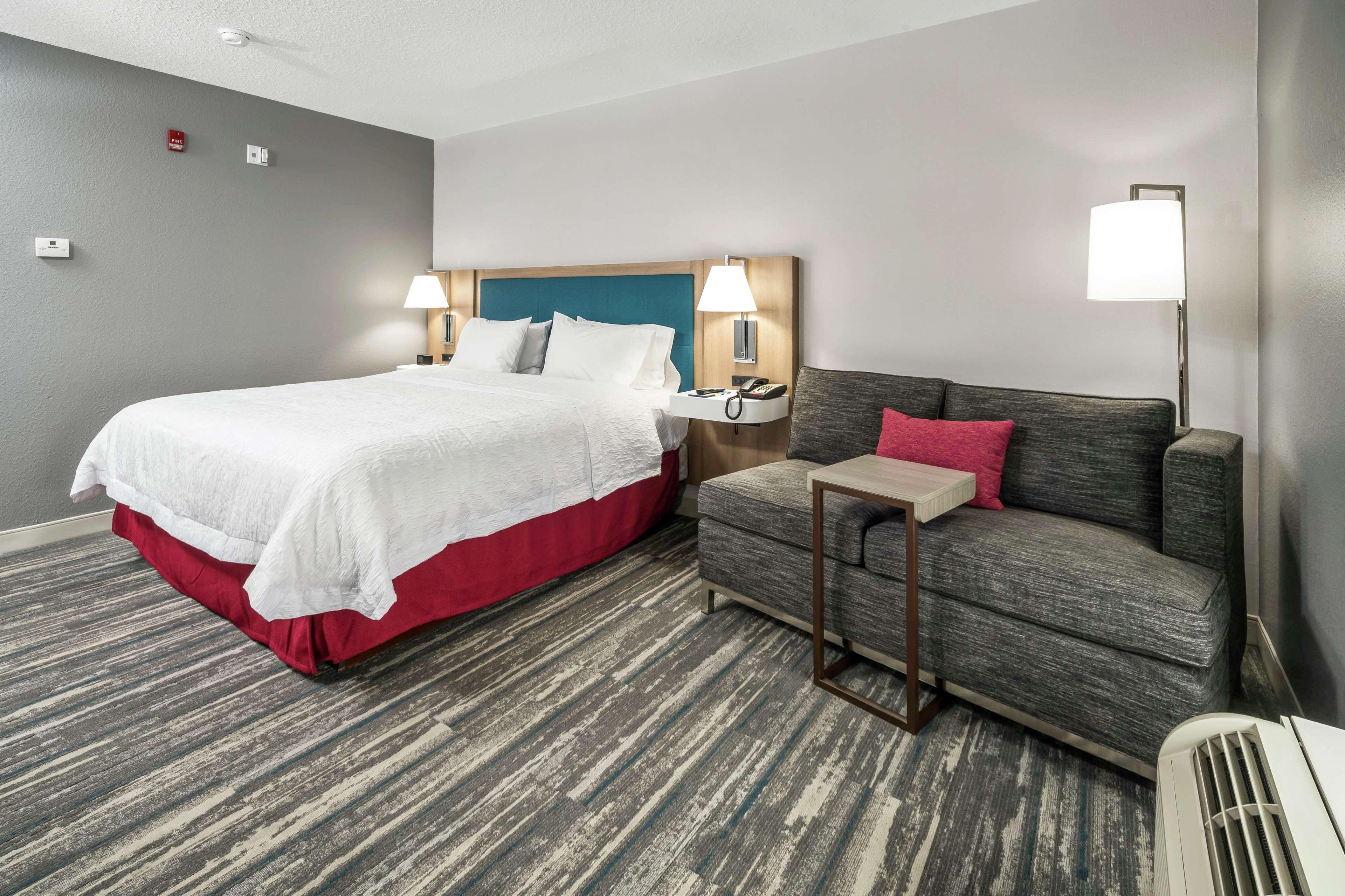 Hampton Inn Wilson Downtown Bagian luar foto