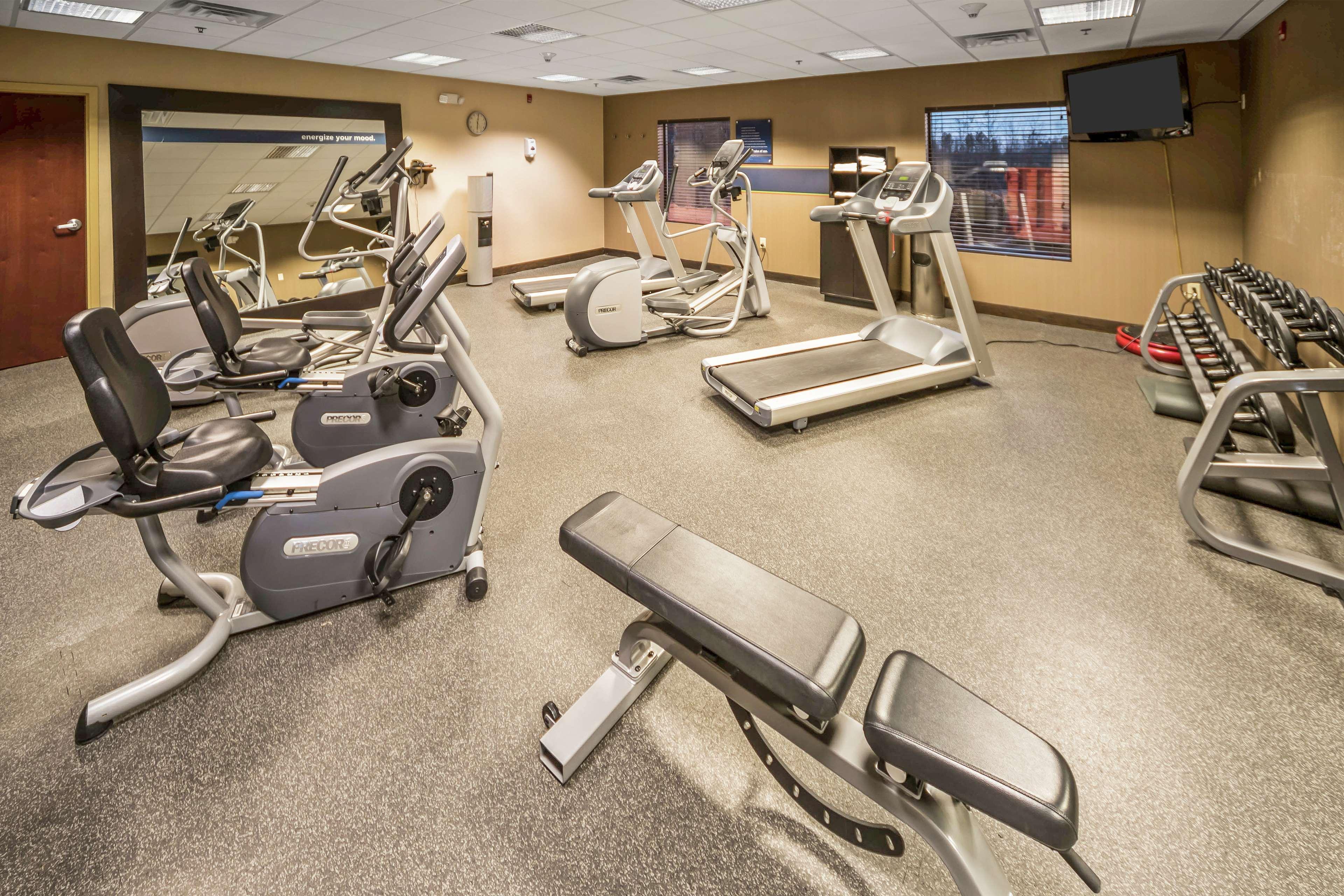 Hampton Inn Wilson Downtown Bagian luar foto