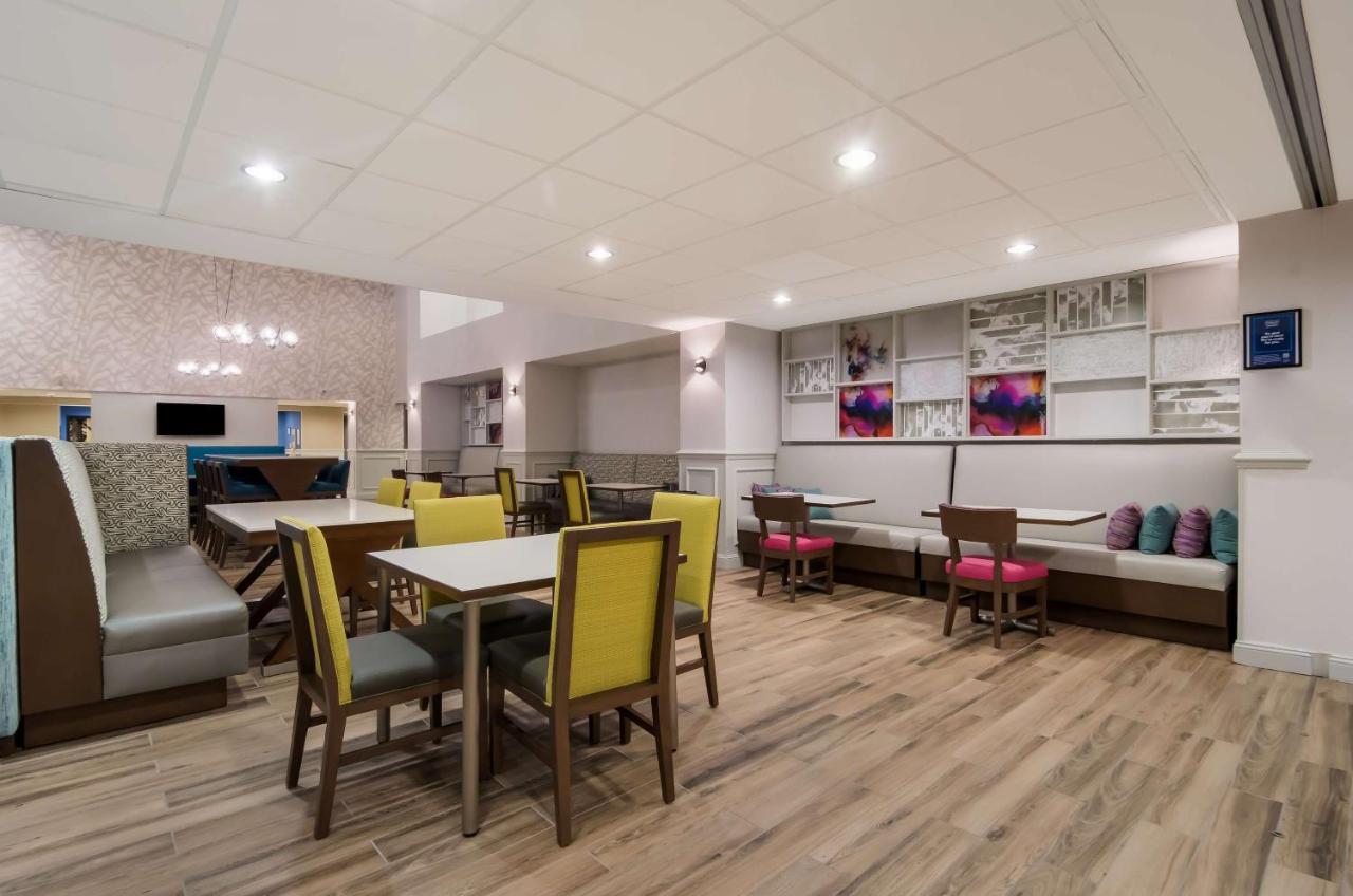 Hampton Inn Wilson Downtown Bagian luar foto