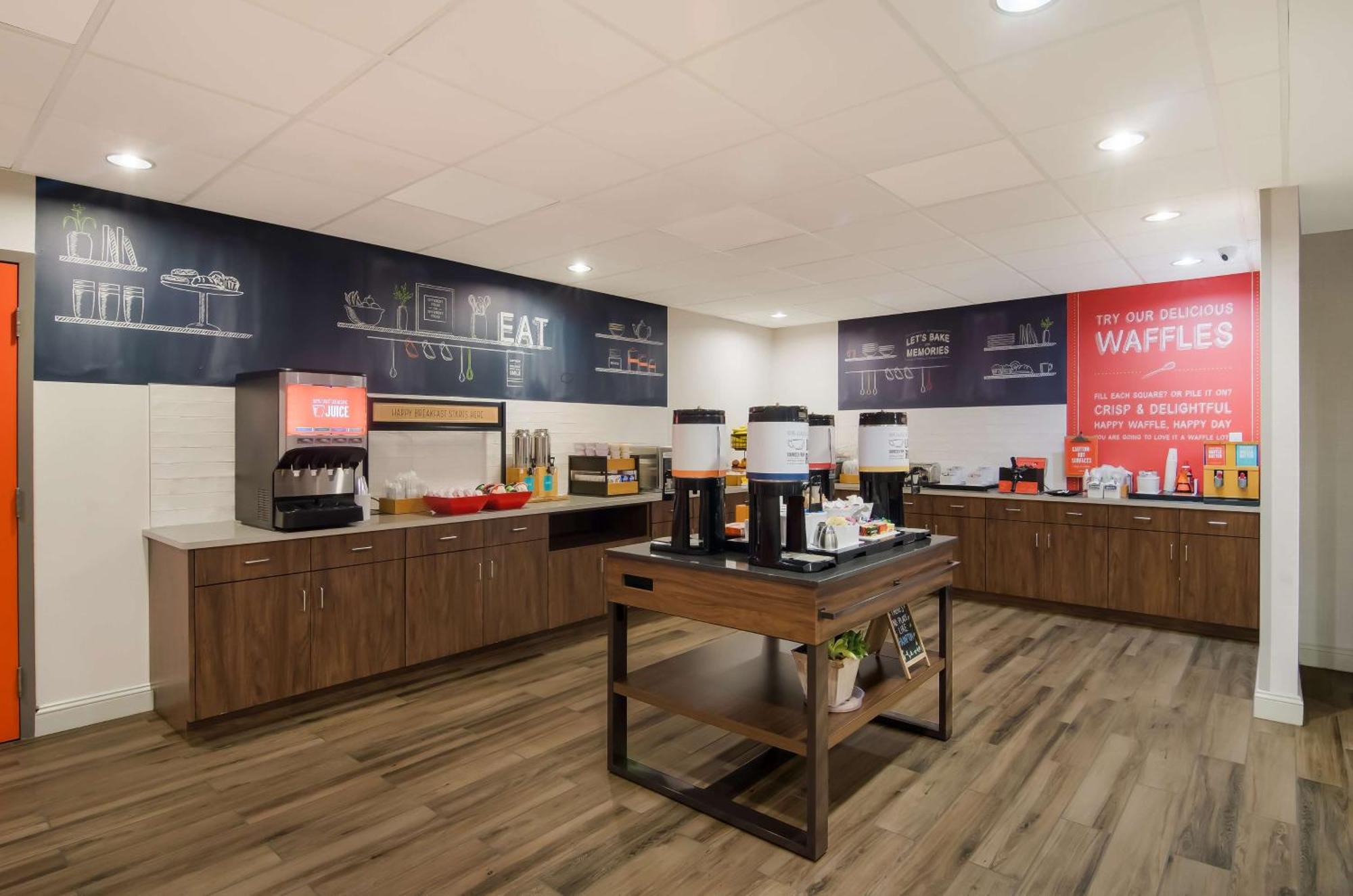Hampton Inn Wilson Downtown Bagian luar foto